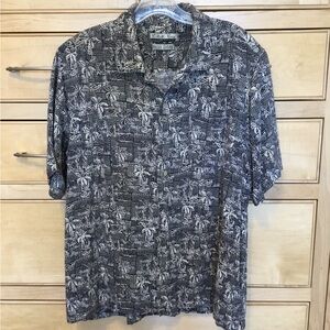 SILK HAWAIIAN Men’s Shirt size Large. Black, tan cream short sleeve